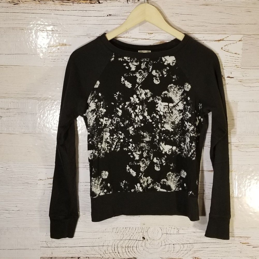 Converse long sleeve floral top